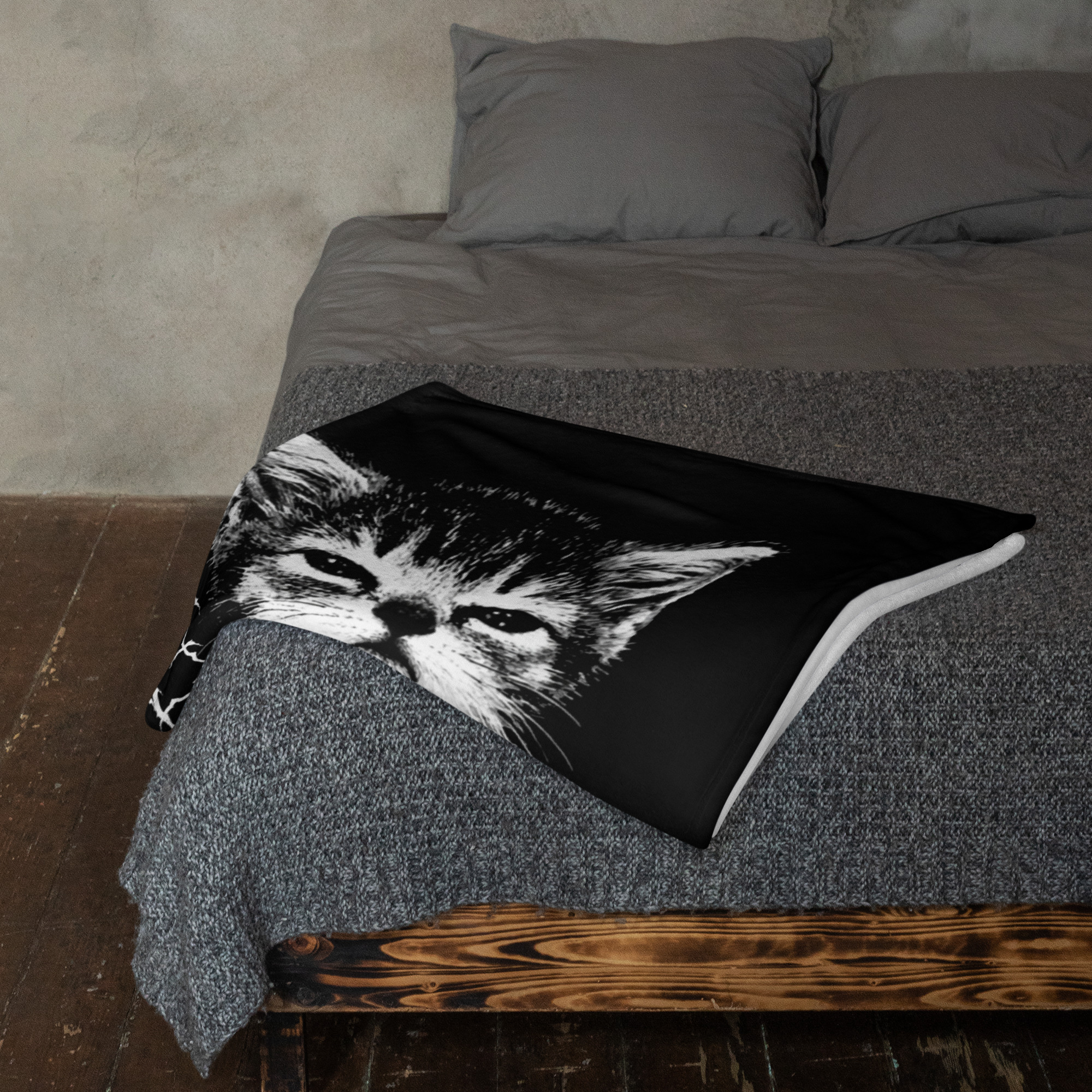 Ghostpipes /// Sirens Amgry Krimten Throw Blanket - Image 3